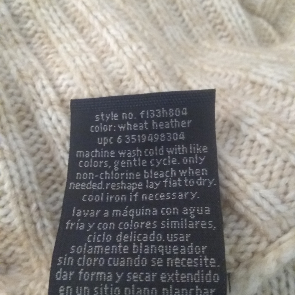 Sweater - Picture 6 of 7